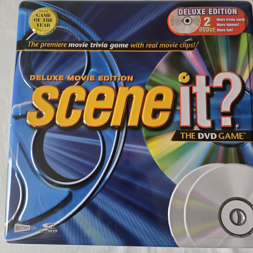 Scene Weaver Deluxe Movie Edition DVD Game - Blue and Yellow